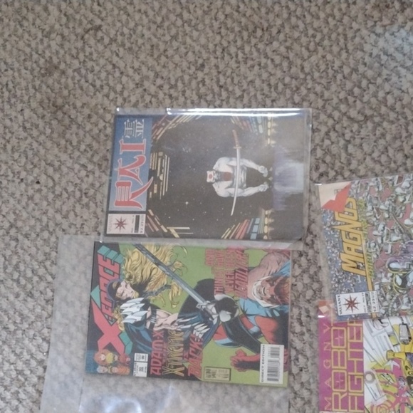 Comics - Picture 4 of 5